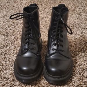1460 Doc Martens Mono Smooth Leather